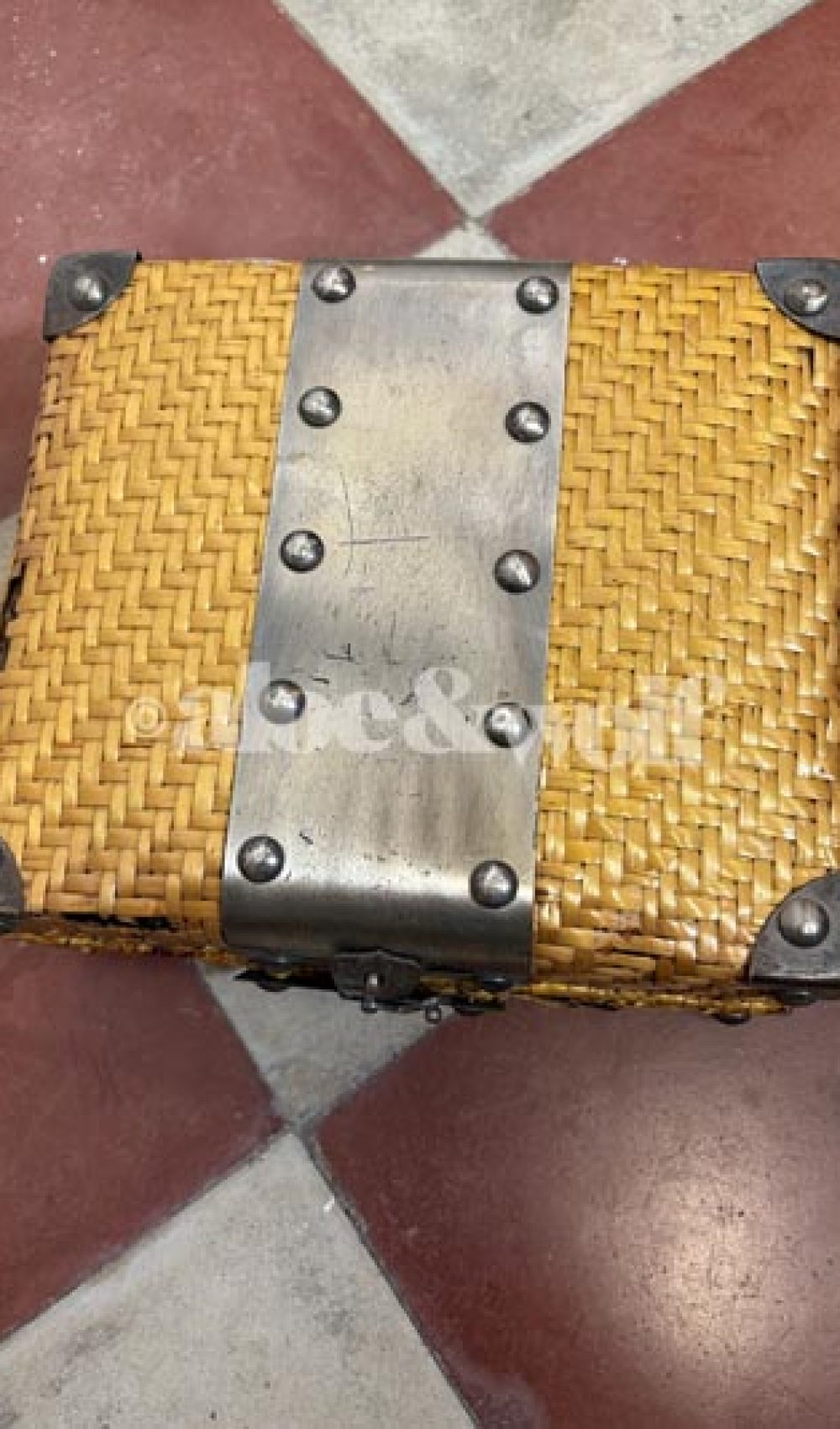 BD114_1
